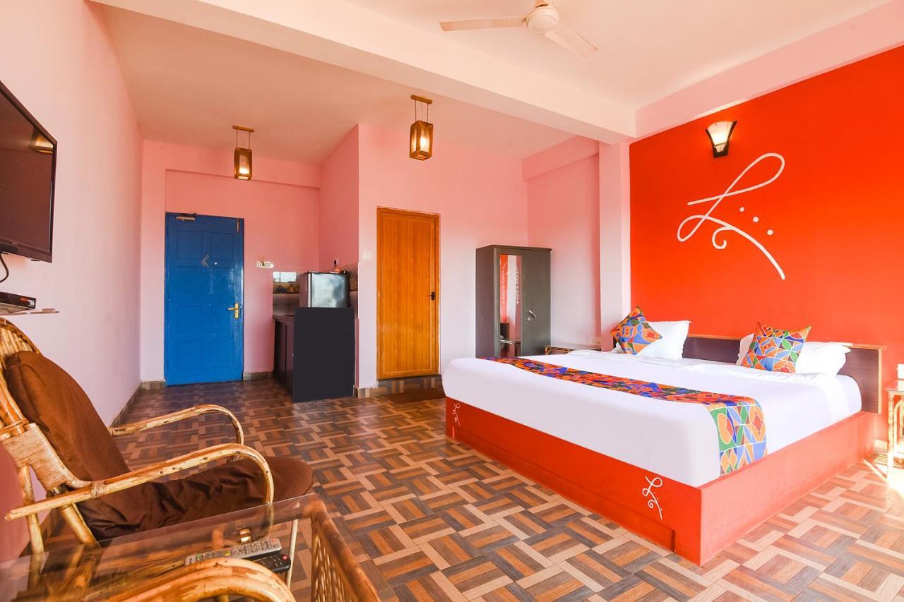 Fabexpress The Voyage Hotel Morjim Luaran gambar