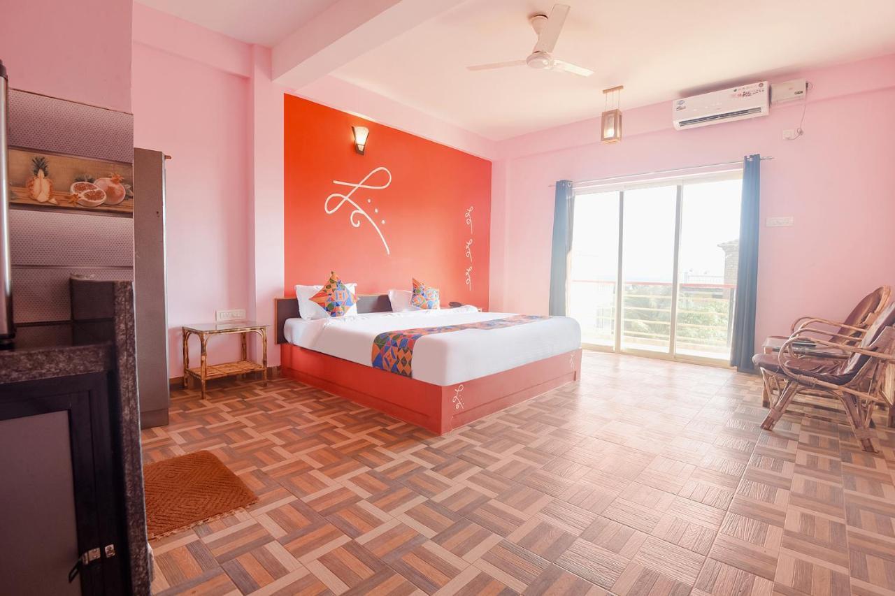 Fabexpress The Voyage Hotel Morjim Luaran gambar